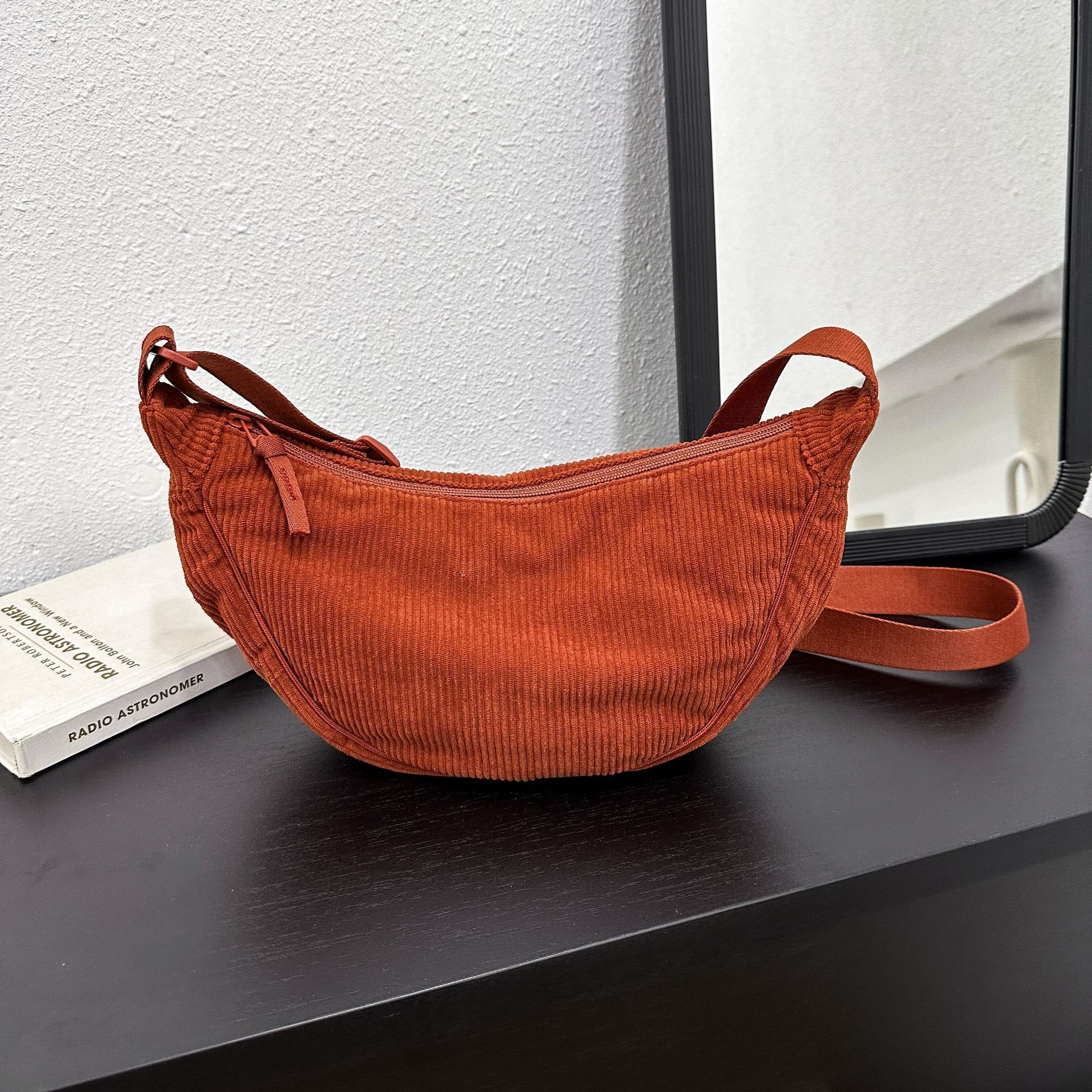 NABI™ Sztruks Mini Bag